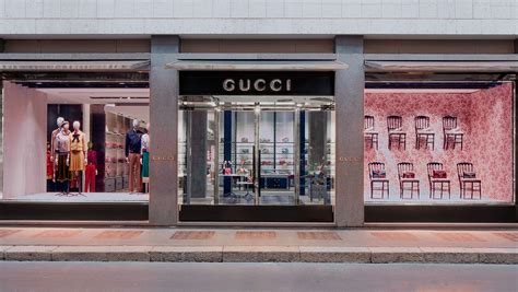 pisa gucci armani guess store|Find A GUCCI Store Near You .